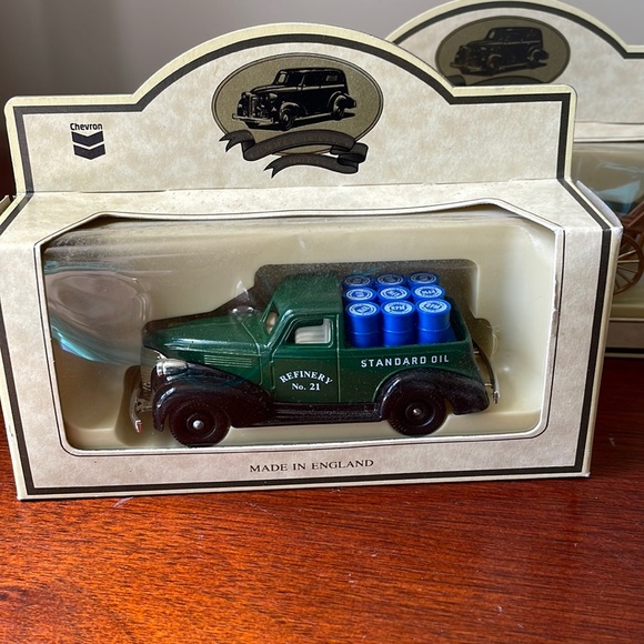 Chevron Commemorative Collection Die Cast Vehicles - 1 pkg of 3 Trucks - Picture 2 of 14